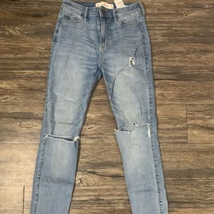 Hollister High Rise Jeans